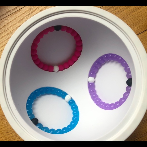 Lola I Bracelets CAUSE COLLECTION - The Lokai Pact - Picture 4 of 8